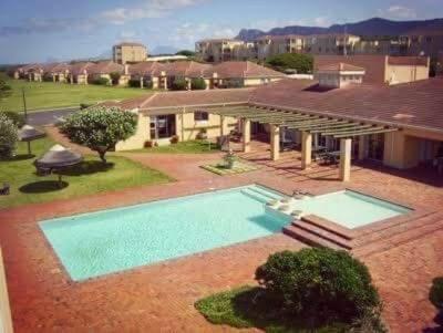 Getaway To Hermanus Beach Club Apartment Екстериор снимка